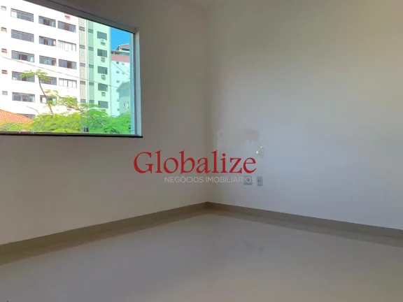 Imagem Casa com 2 súites e 2 vagas à venda no Bairro Campo Grande em Santos por 674.000,00.