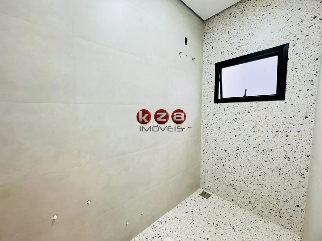 Imagem Casa de luxo a venda no Condomínio Portal do Jequitibá em Valinhos-SP: 3 quartos, 3 suítes, 2 salas, 4 banheiros, 2 vagas, 157m².