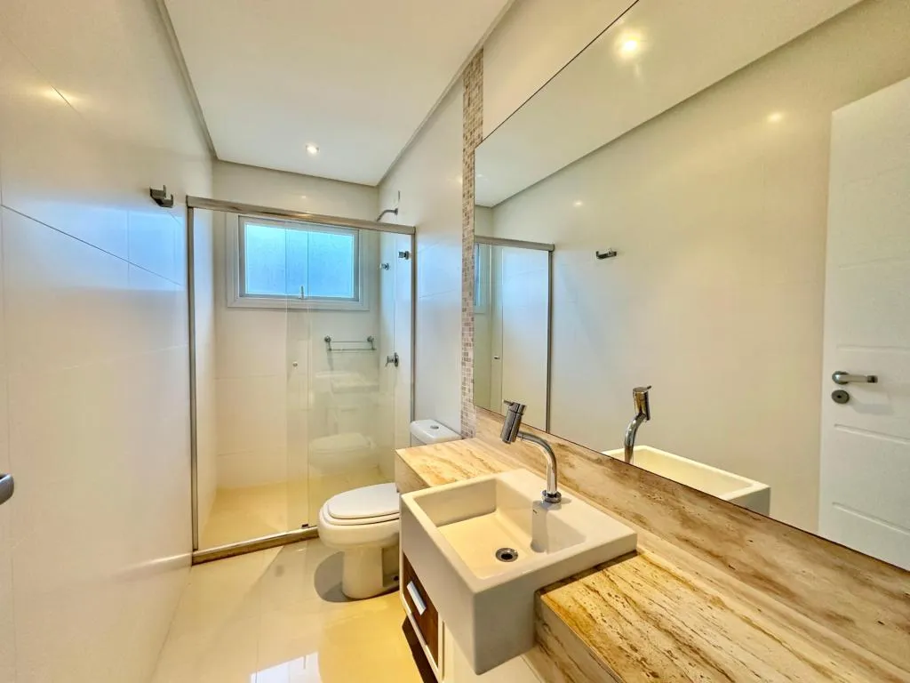 Imagem Casa em Condominio 5 Dormitórios - Bairro xangri-la
