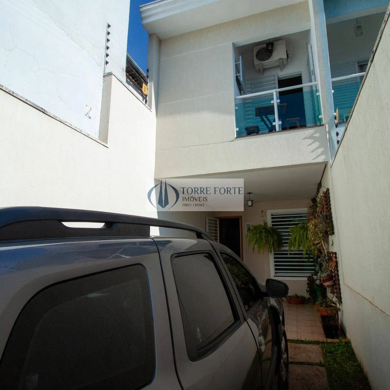 Imagem Linda casa com 3 suítes , churrasqueira, varanda , 2 vagas