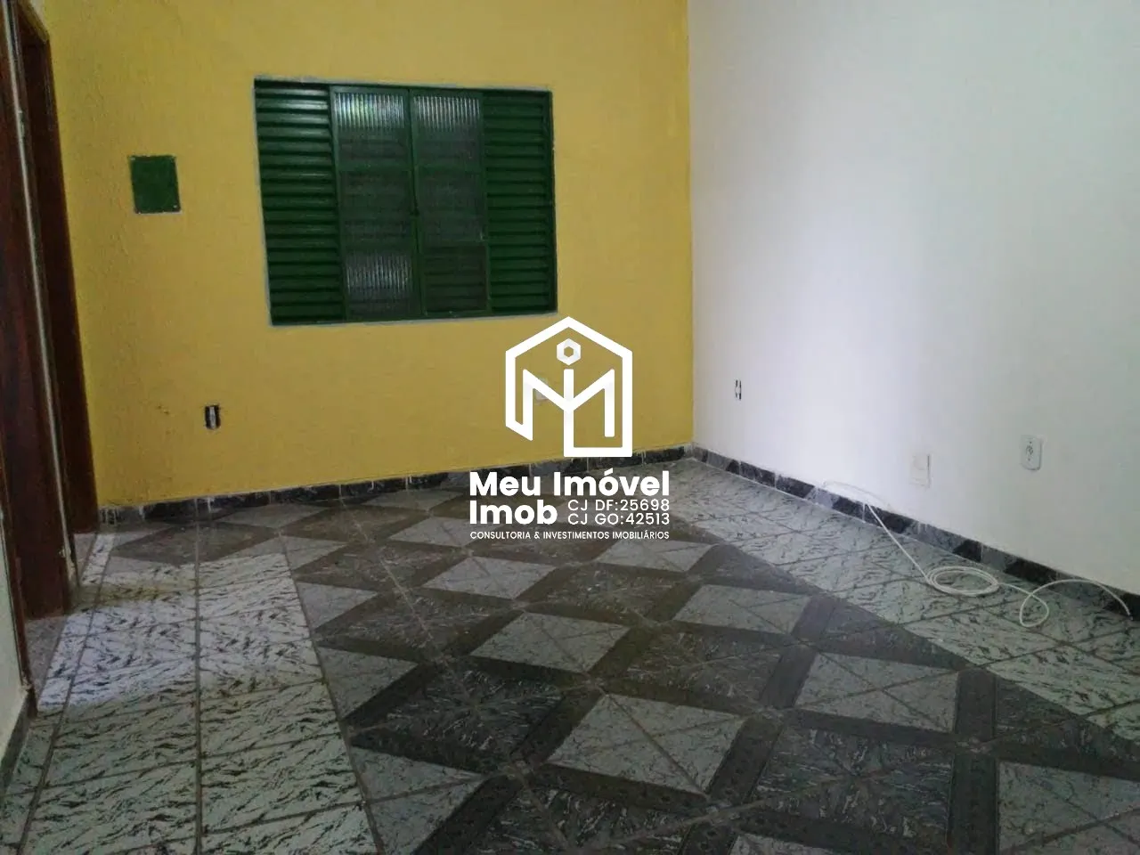 Imagem Casa Sobrado 7 Quartos 2 Suítes 3 Vagas 380m² Samambaia/DF