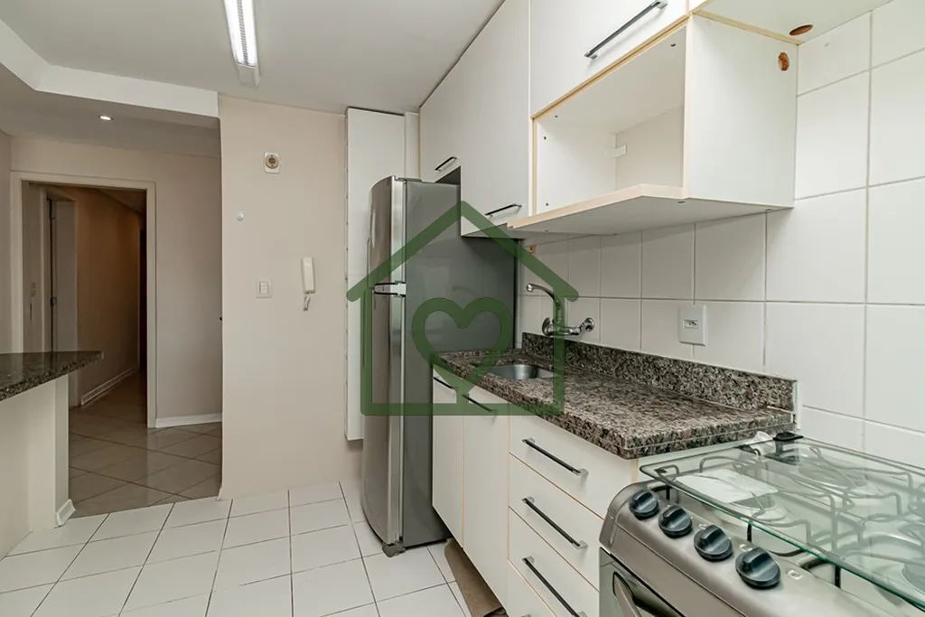 Imagem APARTAMENTO DESOCUPADO DE 75m² COM 2 DORMITÓRIOS (1 SUÍTE), 2 BANHEIROS, SALA, COZINHA AMERICANA ...