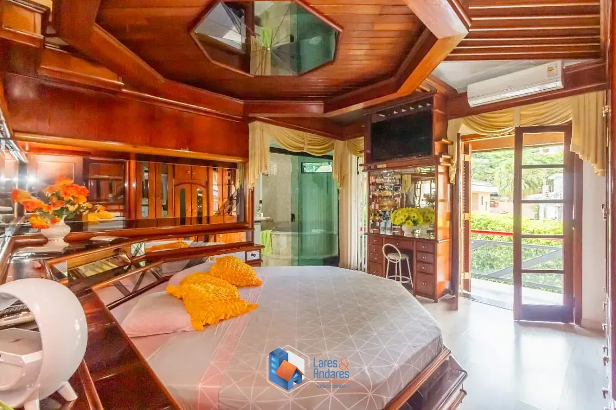 Imagem Casa para venda em Lauzane Paulista com 5 quartos, sendo 5 suítes, 358m²