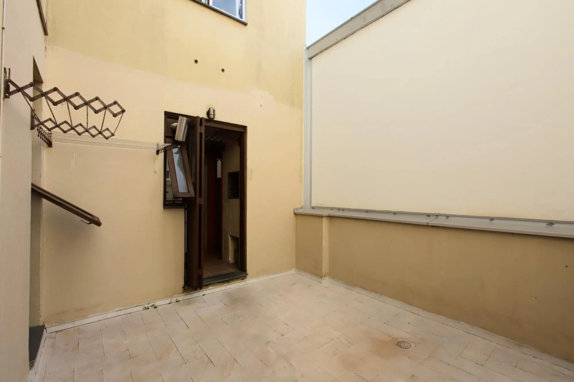 Imagem Bem localizado 03 dorm. Suite, churrasqueira, 01 vaga , Auxiliadora