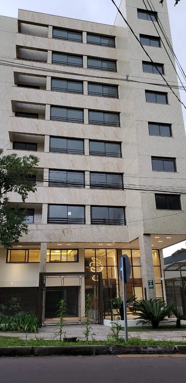Apartamento para Venda - 70.67m², 2 dormitórios, sendo 1 suites, 2 vagas - Petrópolis