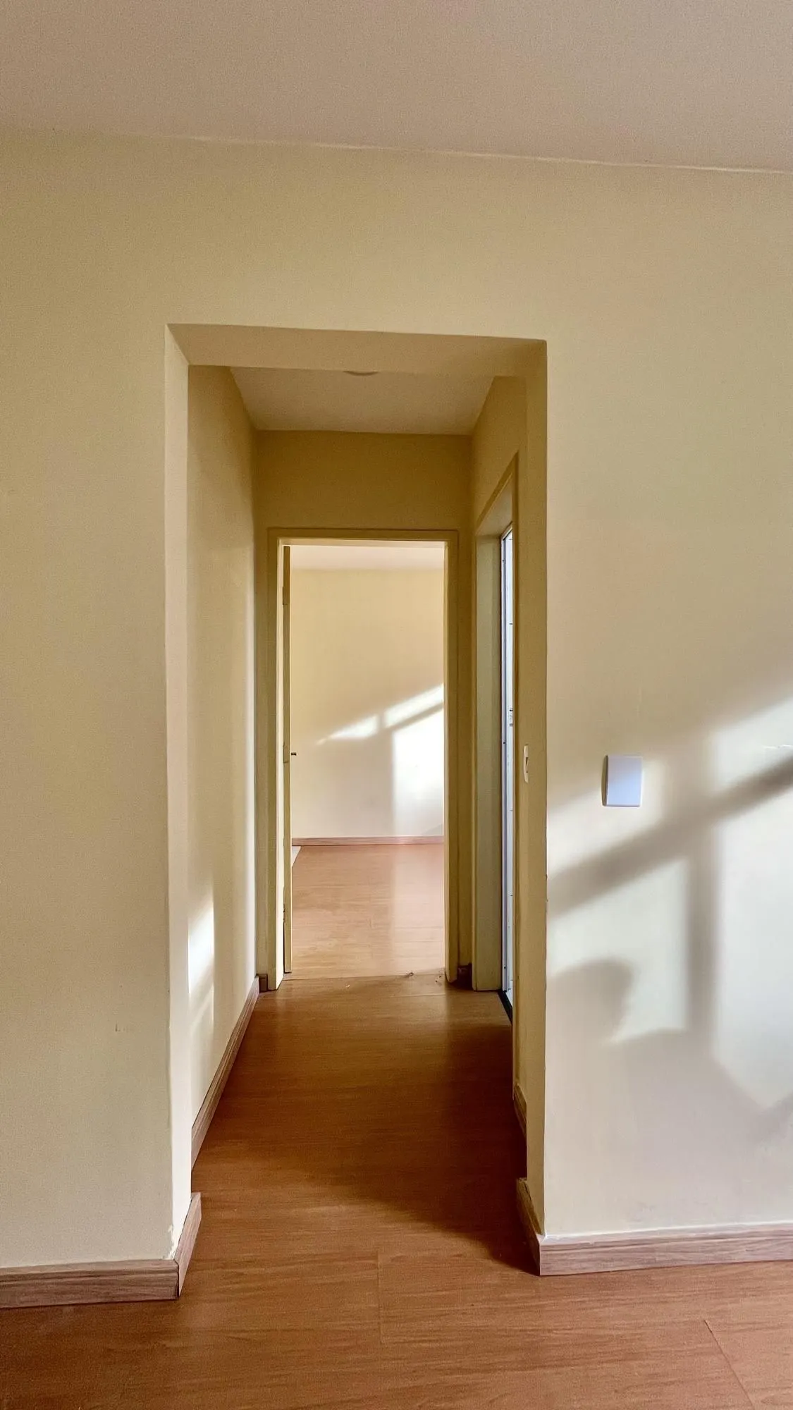 Imagem APARTAMENTO 1 DORMITÓRIO COM VAGA DE GARAGEM