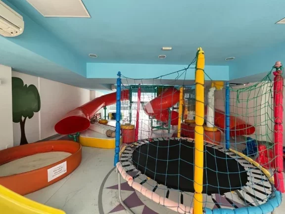 Imagem Apartamento de 1 dormitório sendo 1 suite em prédio com lazer completo