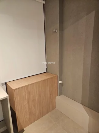 Imagem Alugue já! Apartamento para locação em Pinheiros, São Paulo - 1 quarto, 1 sala, 1 banheiro, 25m² de área.