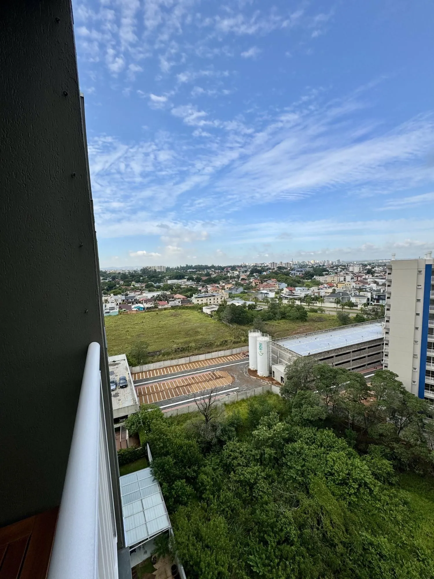 Imagem Apartamento de 2 dormitórios, 1 suíte e 1 vaga, em Canoas.
