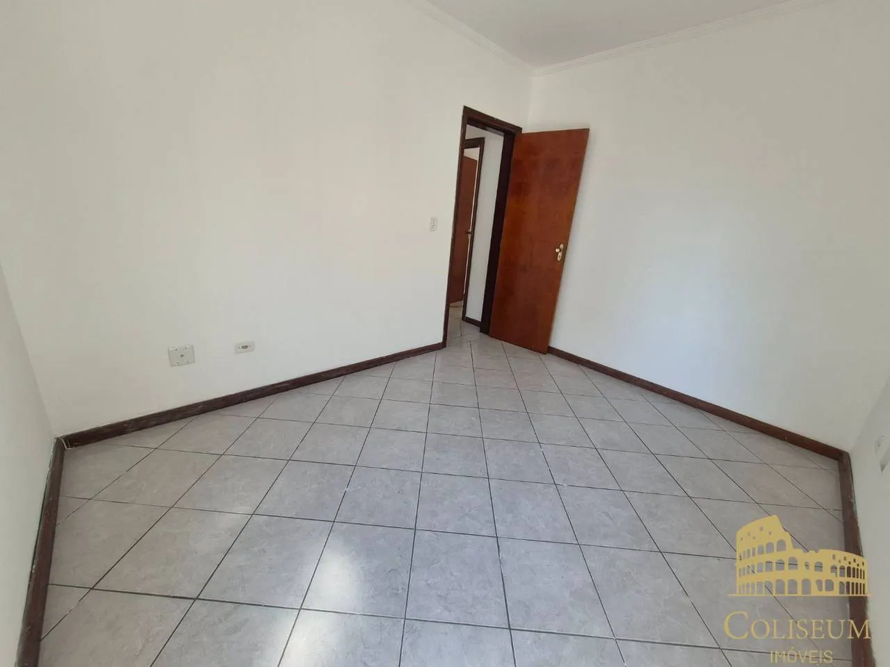 Imagem Apartamento com 2 dormitórios para alugar, 80 m² por R$ 2.600,00/mês - Tupi - Praia Grande/SP