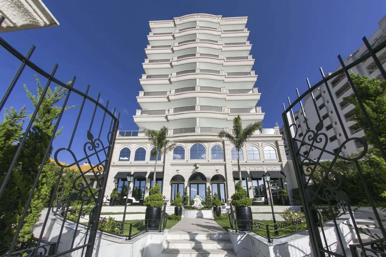 Foto do imóvel Apartamento à venda com 170m2 por R$ 4.500.000,00