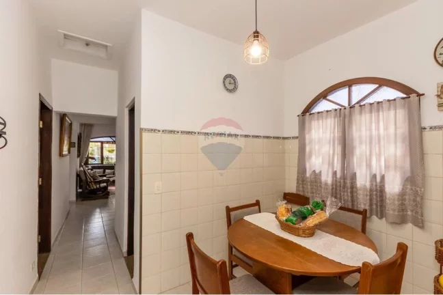 Imagem Casa Térrea 300m² 3 Dormitórios 5 Vagas com jardim e Área Gourmet Edícula