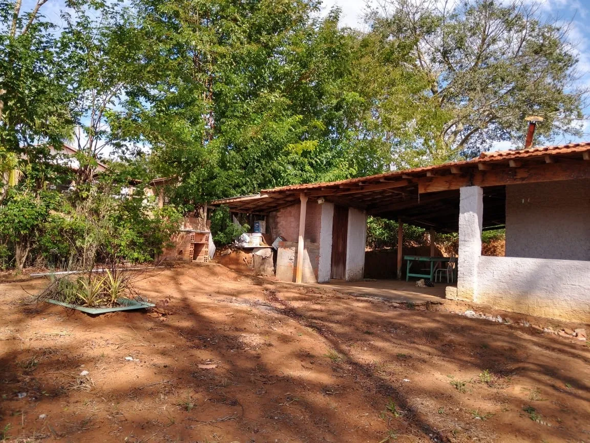 Imagem Chácara à venda 3 Quartos, 1 Suite, 10 Vagas, 2000M², Goiabal, Pindamonhangaba - SP