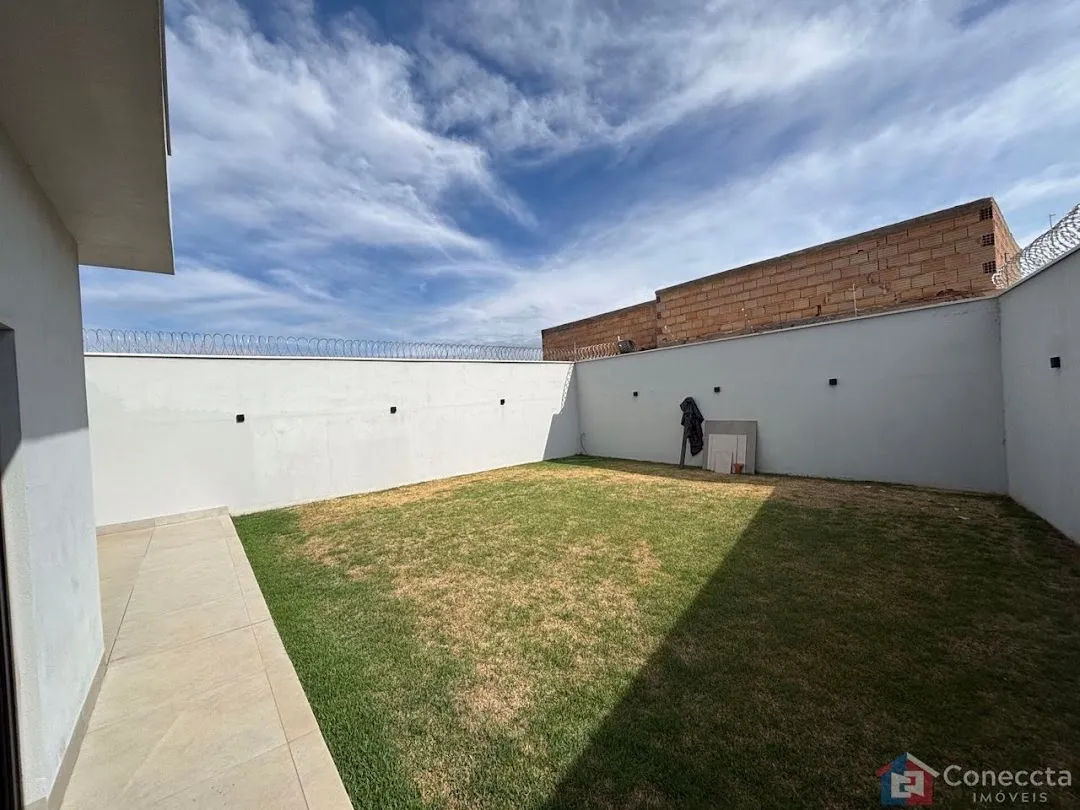 Imagem Casa Residencial à venda, Caiçaras, Patos de Minas - CA0193.