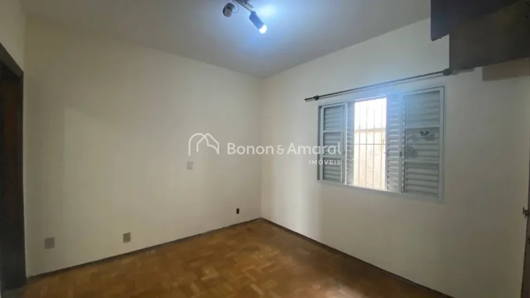 Imagem Casa bem localizada no bairro Nova Sousas,
térrea, com escada para acesso.

Estuda troca com imóve...