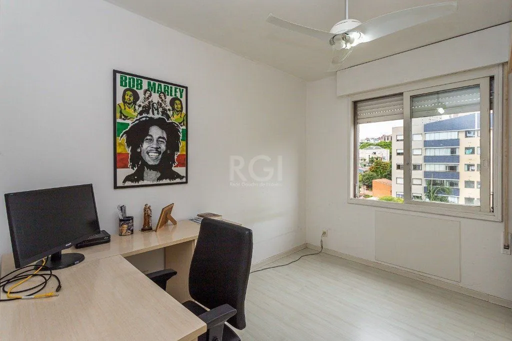 Imagem Apartamento de 03 dormitórios (01suíte), com vaga, no bairro São João, em Porto Alegre RS