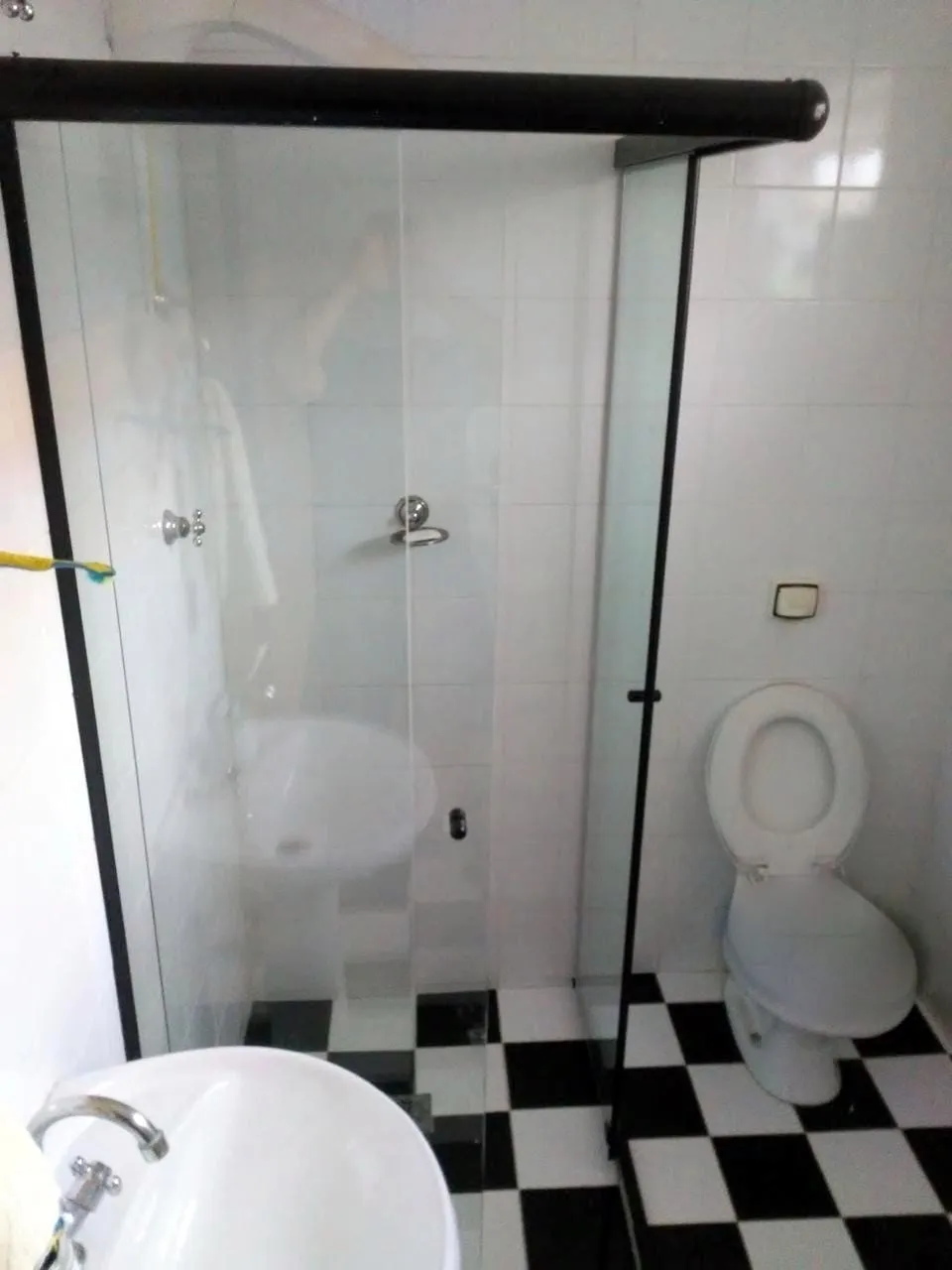 Imagem Casa à venda, em terreno de 550,00 M2, jardins, piscina, sol da tarde, rua tranquila. ambientes espaçosos.