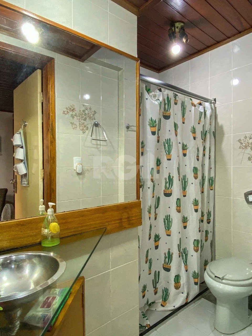 Imagem Apartamento 3 dormitórios, sendo 1 suíte, com 2 salas de estar, junto à Praça da Matriz
