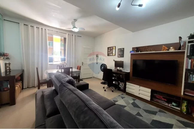 Imagem Casa á venda com 2 quartos com 93m² em Bento Ribeiro - Rio de Janeiro