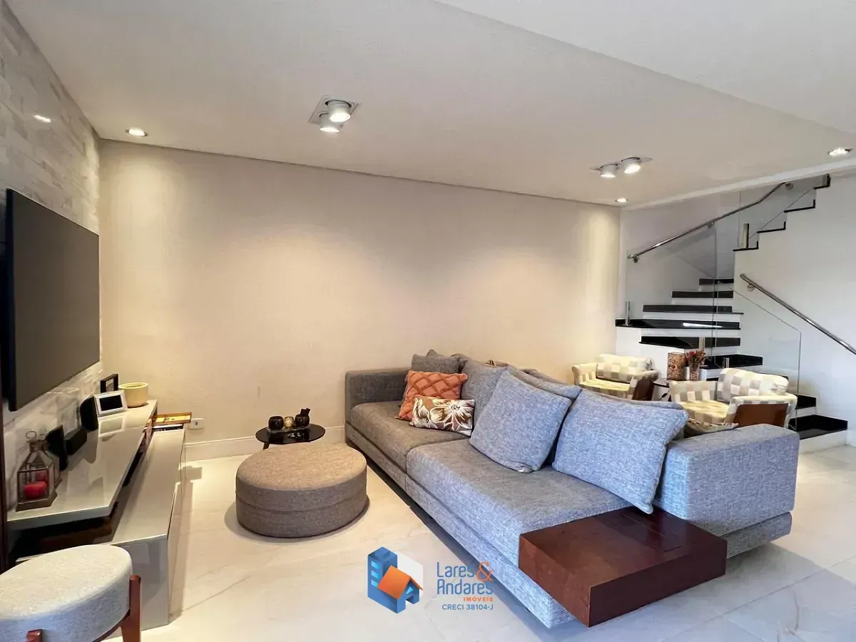 Imagem Casa em condomínio para venda em Jardim Londrina com 3 quartos, sendo 3 suítes, 229m²
