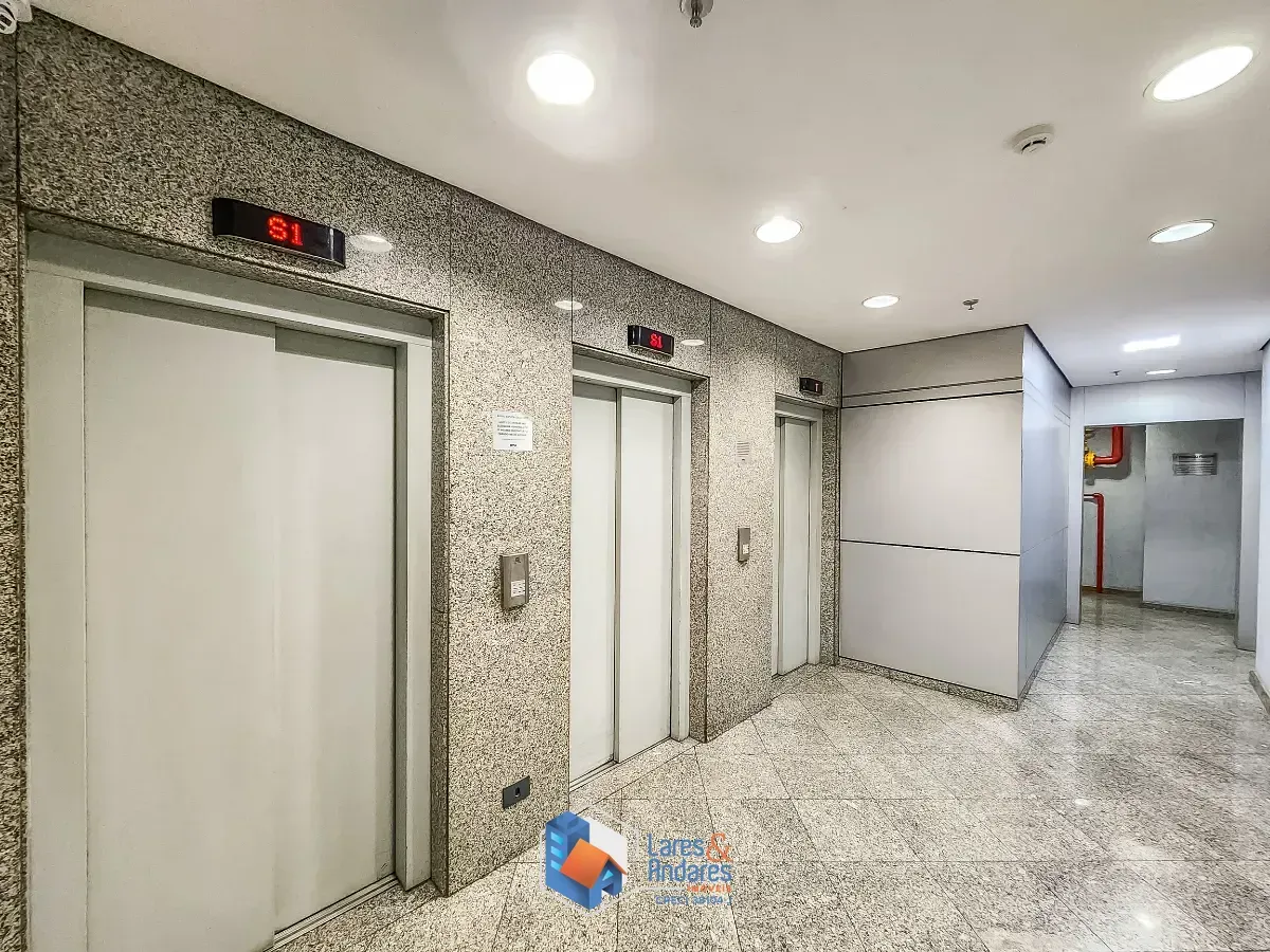 Imagem Conjunto comercial para venda em Santo Amaro, 70m²