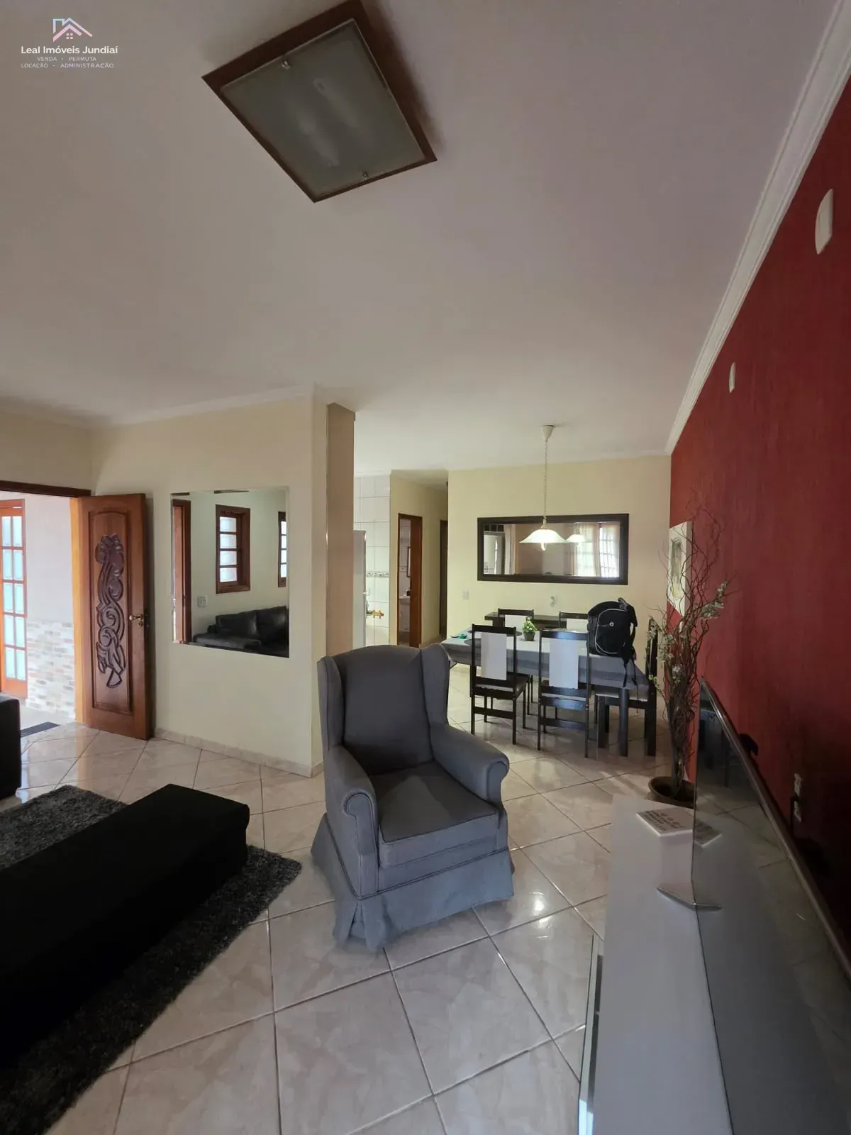Imagem Casa à venda - Área útil 150 m2 com 2 dormitórios sendo 1 súíte - 2 vagas - Excelente Oportunidade d