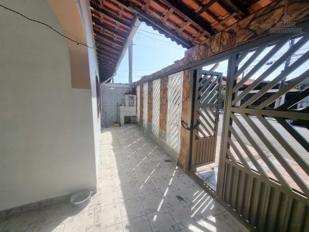 Imagem CASA A VENDA NO VILA CAIÇARA PRAIA GRANDE, ABAIXO DO VALOR DE MERCADO