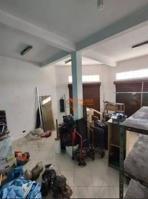 Imagem Sobrado com 9 dormitórios à venda, 220 m² por R$ 1.325.000,00 - Cidade Soinco - Guarulhos/SP