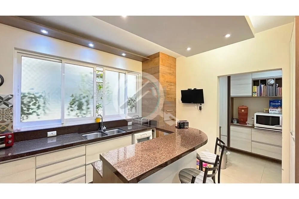 Imagem Esse maravilhoso apartamento na Rua João Telles, conta com 3 dormitórios, uma ampla cozinha gourme...
