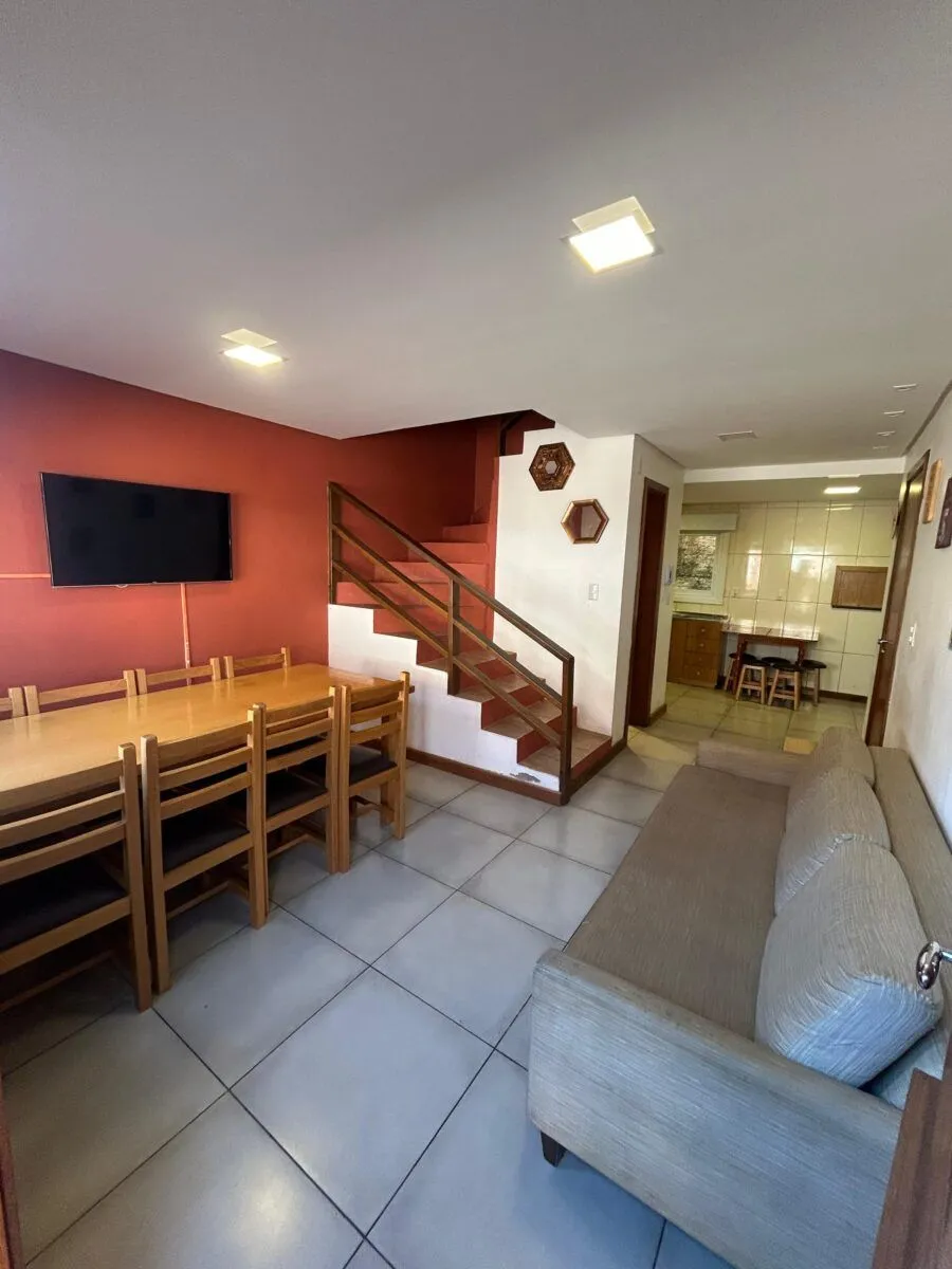 Imagem Casa em Canela no bairro Vila Maggi de 4 dormitórios