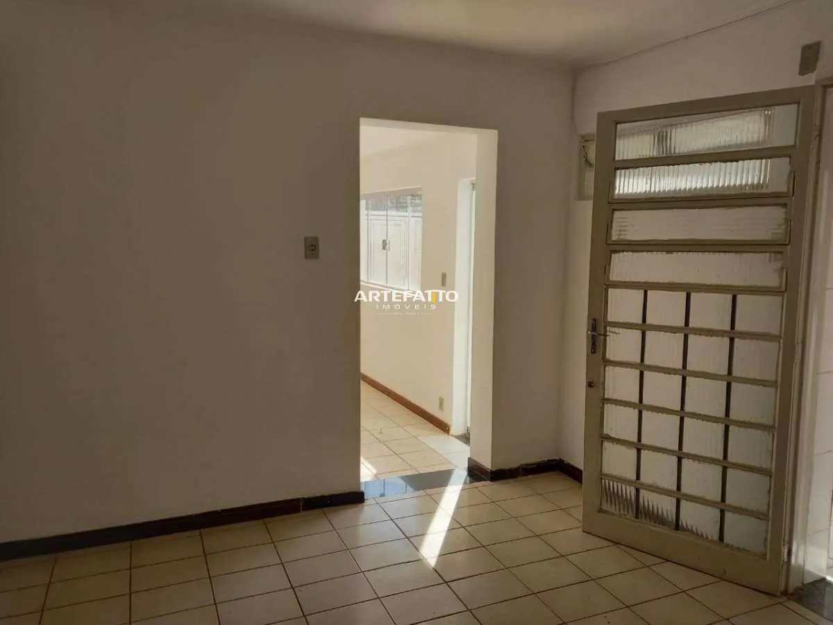 Imagem Casa à venda em Franca, Centro, com 7 quartos, 279m2
