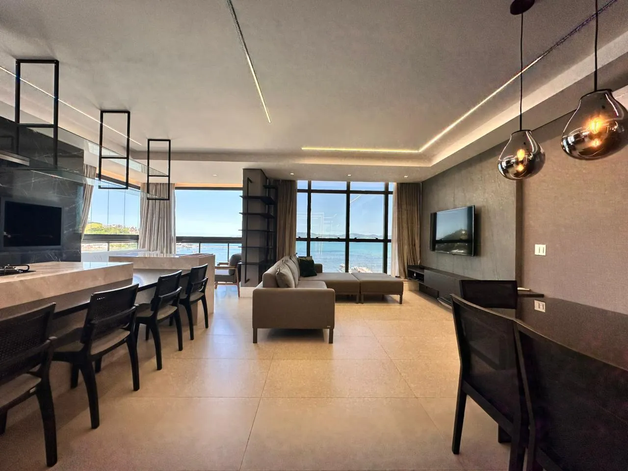 Imagem Apartamento com vista para o mar à venda com 138m2 por R$ 4.250.000,00