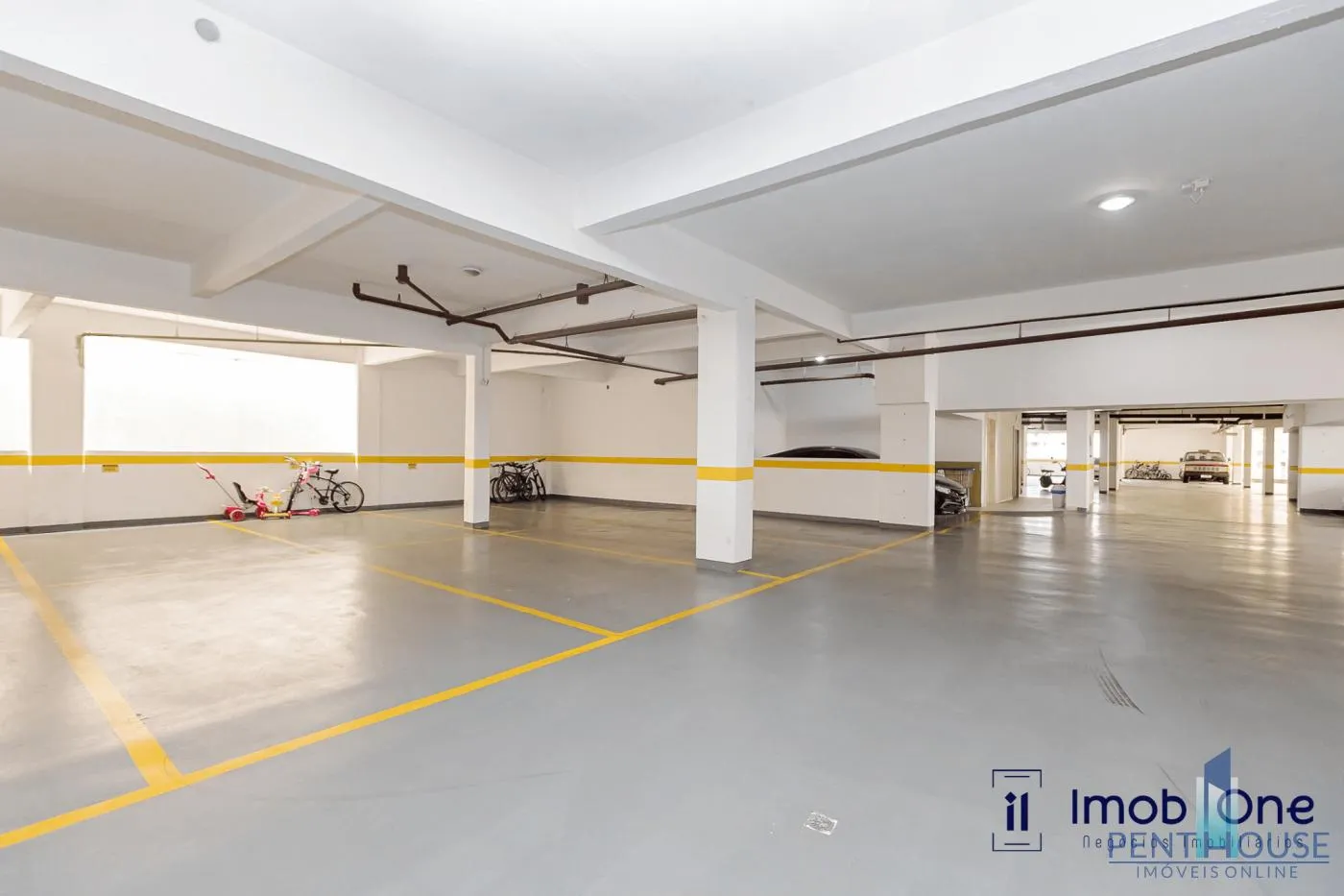 Imagem Apartamento Zona Central para Venda em Balneário Camboriú, CENTRO, 3 dormitórios, 1 suíte, 3 banheiros, 2 vagas