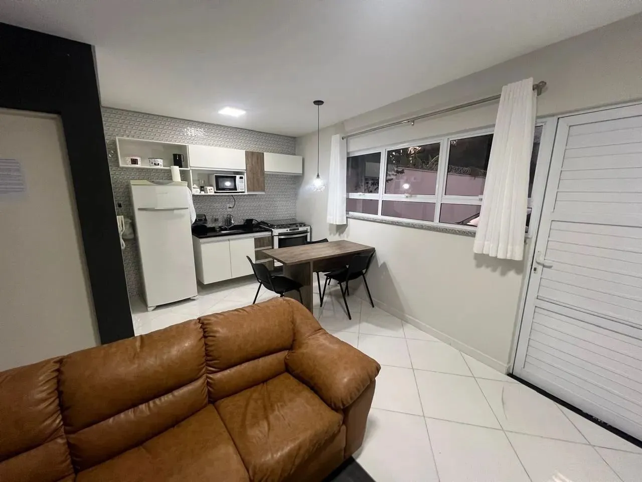 Imagem Excelente apartamento para locação no Jardim Araújo, Votorantim-SP: 2 quartos, 2 salas, 2 banheiros, 2 vagas de garagem!