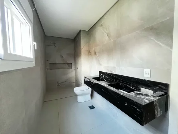 Imagem Casa em Condomínio para venda no bairro Vila Nova em Porto Alegre