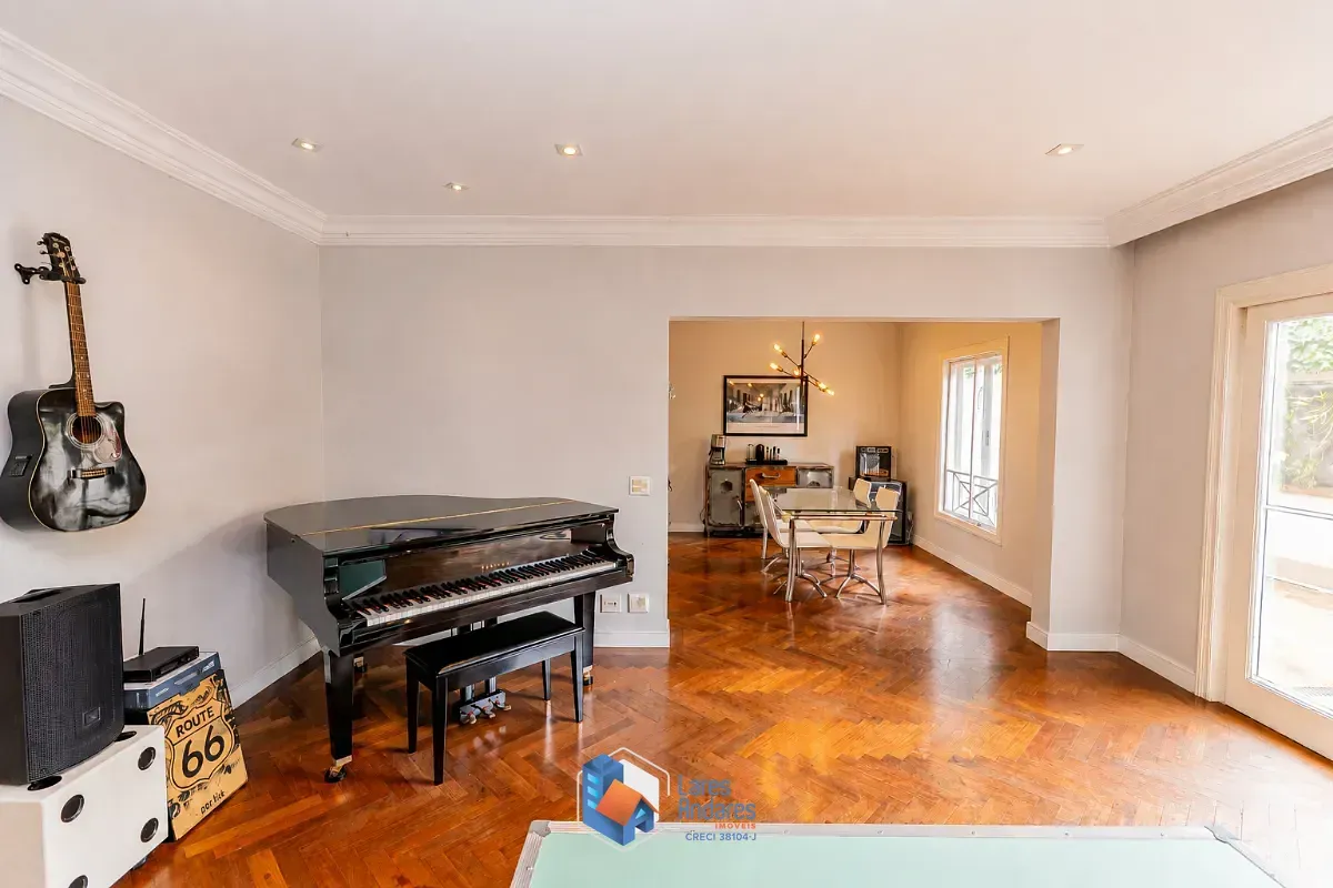 Imagem Casa no condomínio CONDOMINIO SAINT GERMAIN para venda com 4 quartos, sendo 4 suítes, 247m²