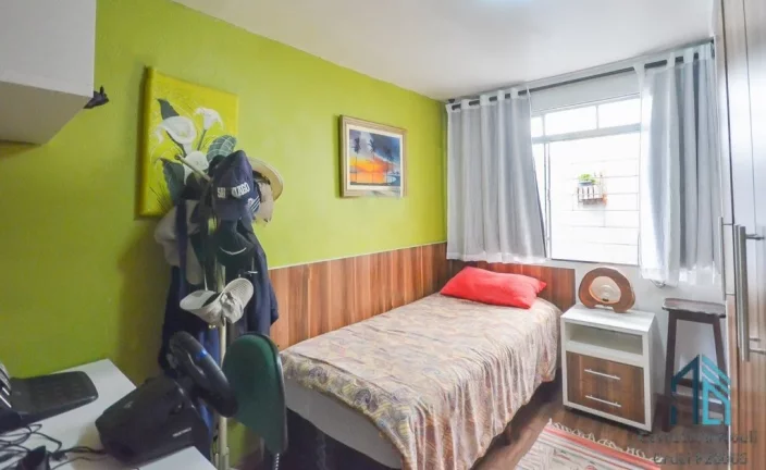 Imagem (PERMUTA) Casa de esquina c/terreno, são duas casas, com entrada independente no Barreirinha em Curitiba PR