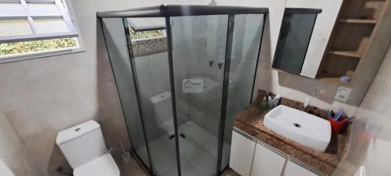 Imagem Casa para Venda em Teresópolis, Golfe, 3 dormitórios, 2 suítes, 4 banheiros, 2 vagas