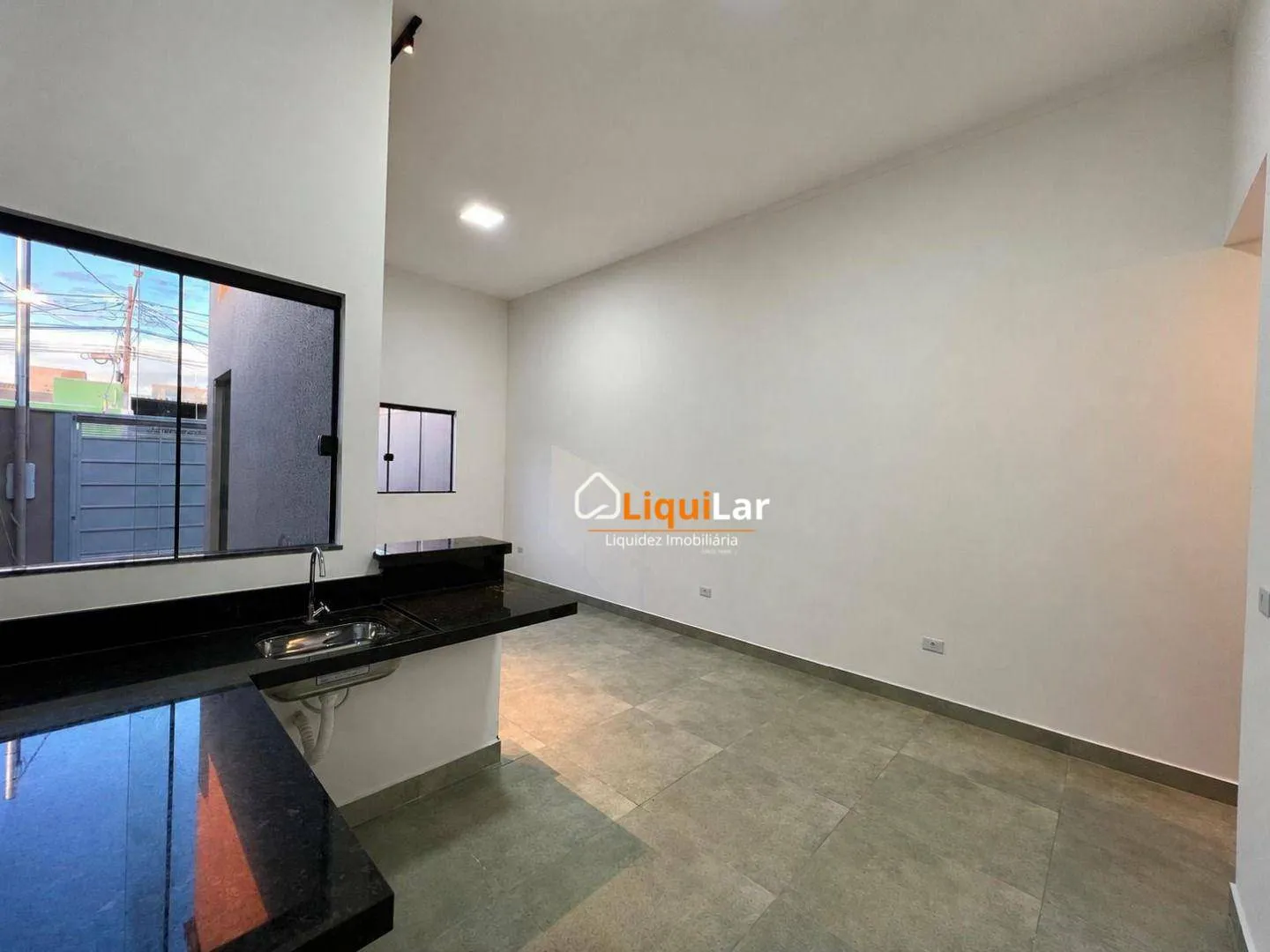 Imagem Casa Térrea no Coronel Antonino | Excelente Acabamento e Suíte
