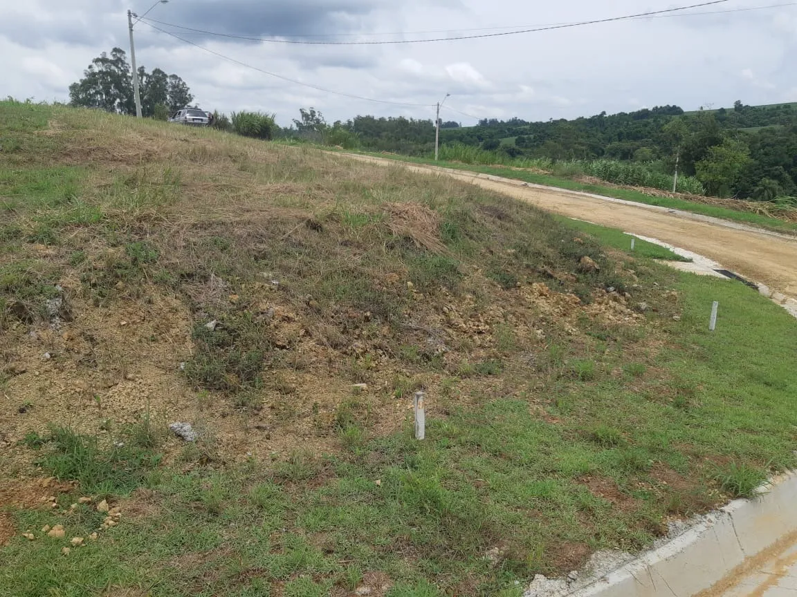 Imagem Terreno de Esquina com 1031m² em Araçoiaba da Serra ? Pronto para Construir!