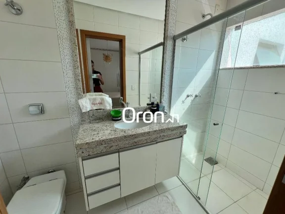 Imagem Sobrado à venda, 324 m² por R$ 1.700.000,00 - Loteamento Portal do Sol I - Goiânia/GO