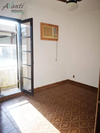 Imagem Casa à venda no bairro Guaiúba em Guarujá/SP