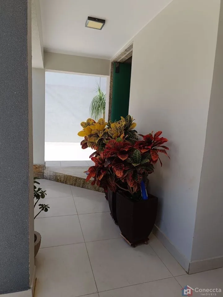 Imagem Casa à venda, 193 m² por R$ 950.000,00 - Valparaíso - Patos de Minas/MG