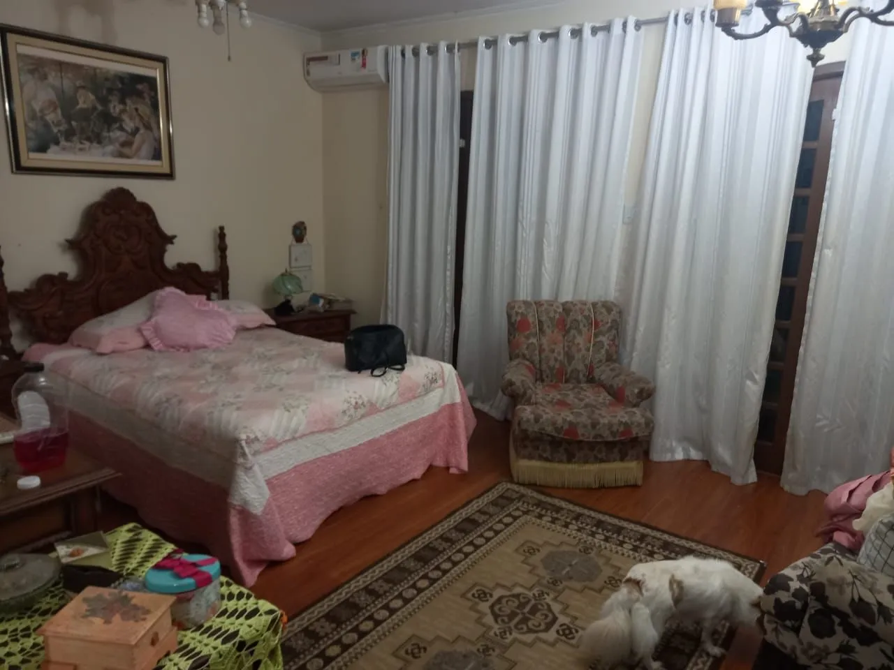 Imagem Excelente casa localzada ma Rua Santo Camaratto com 4 D e 1 suite