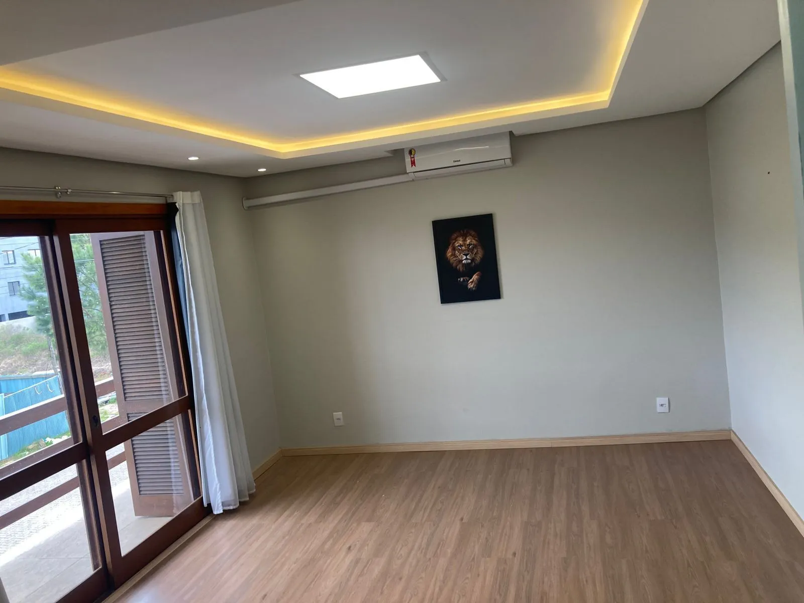 Imagem Casa de 3 Pavimentos no Bairro Aberta dos Morros