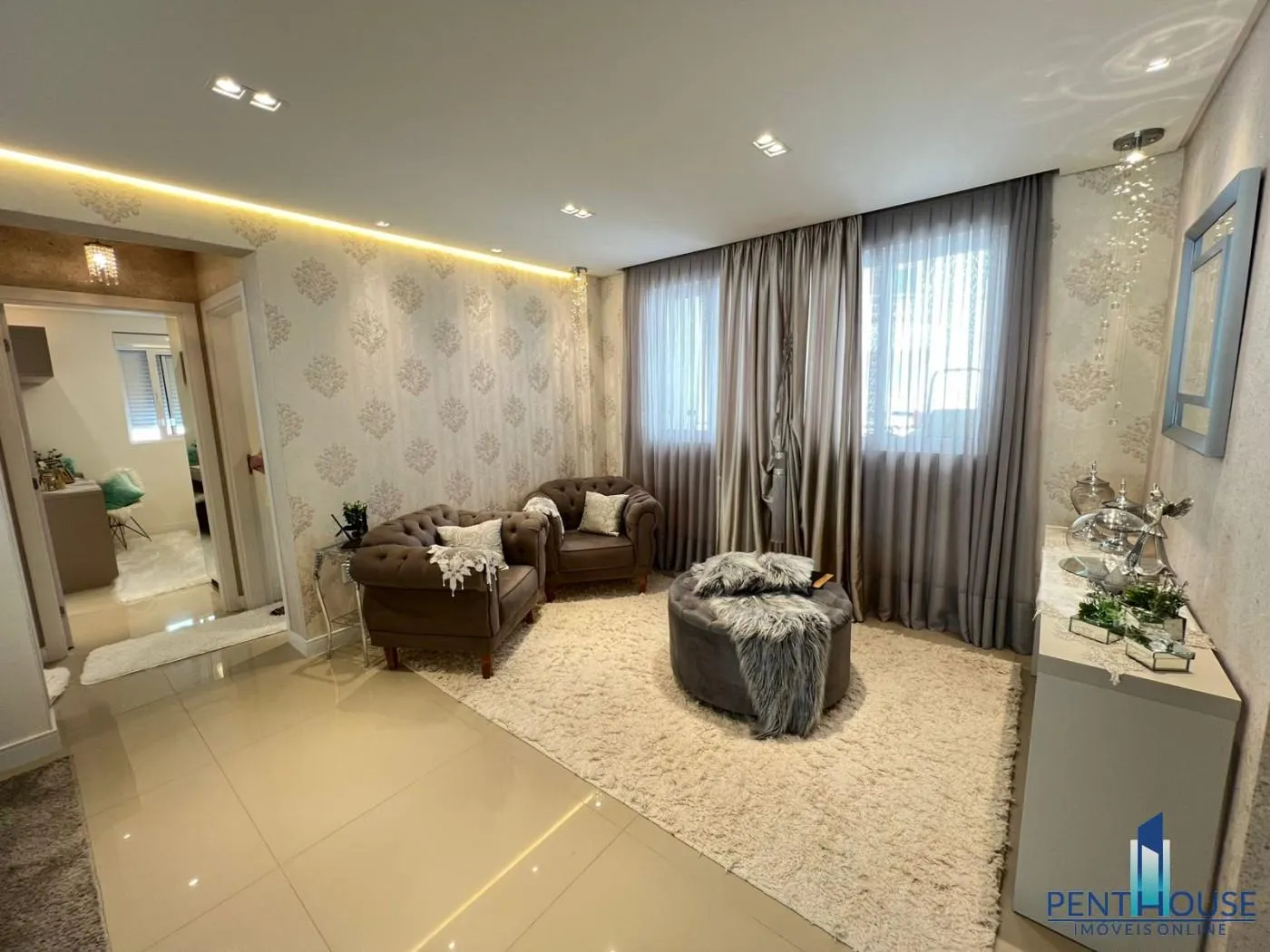 Imagem Apartamento Zona Central para Venda em Balneário Camboriú, CENTRO, 3 dormitórios, 3 suítes, 4 banheiros, 3 vagas