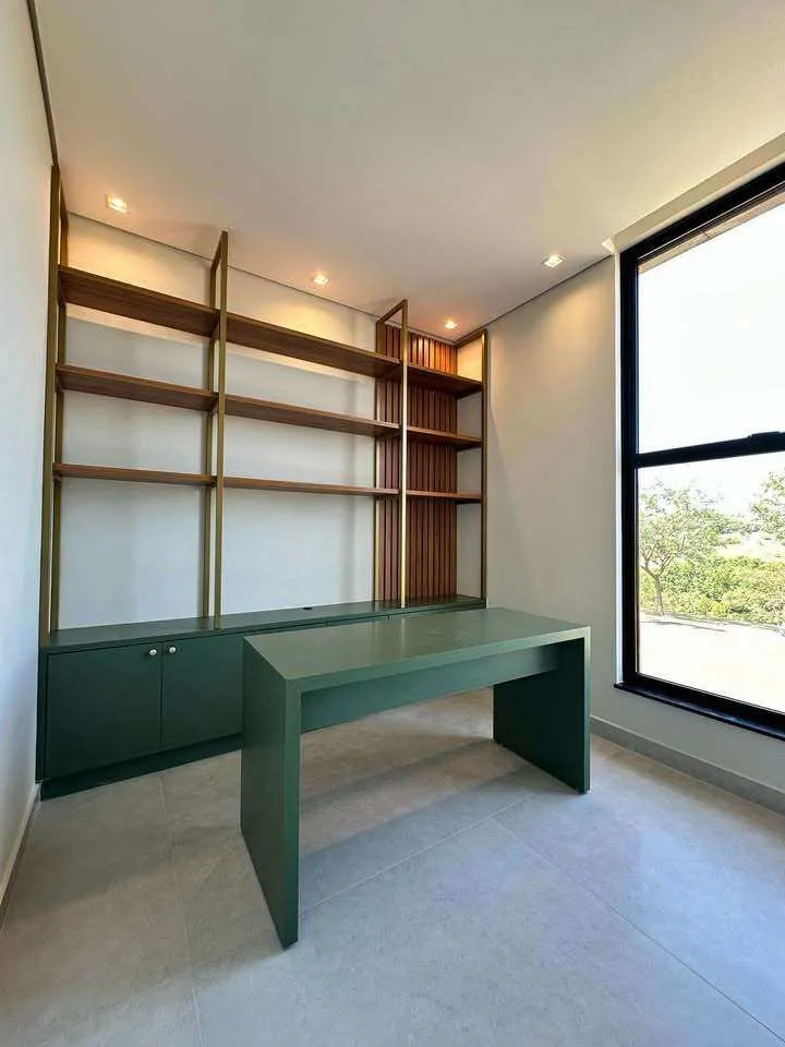 Imagem Casa à venda, Núcleo Agrícola Alpha, com 4 quartos, 272m2