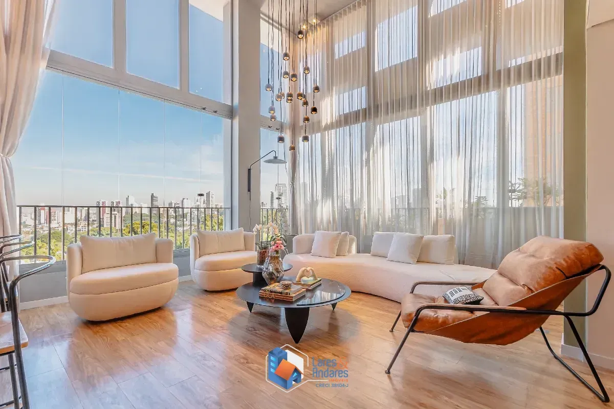 Foto do imóvel Duplex para venda em Pinheiros com 2 quartos, sendo 2 suítes, 130m² em Rua Alves Guimarães
