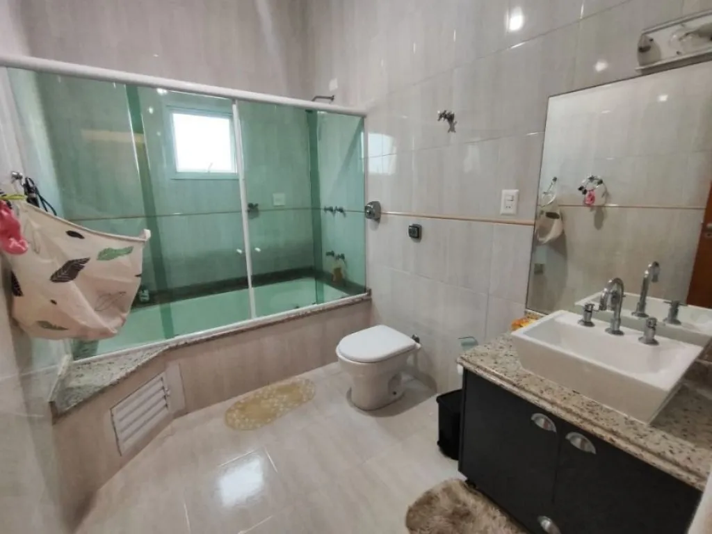 Imagem CASA COM 150,00 m² - GUILHERMINA - PRAIA GRANDE SP