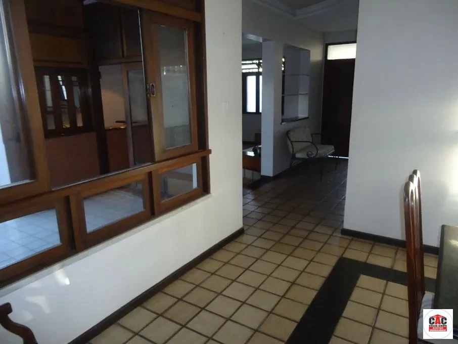Imagem Casa com 4 Quartos à Venda, 320 m² em Atalaia - Aracaju